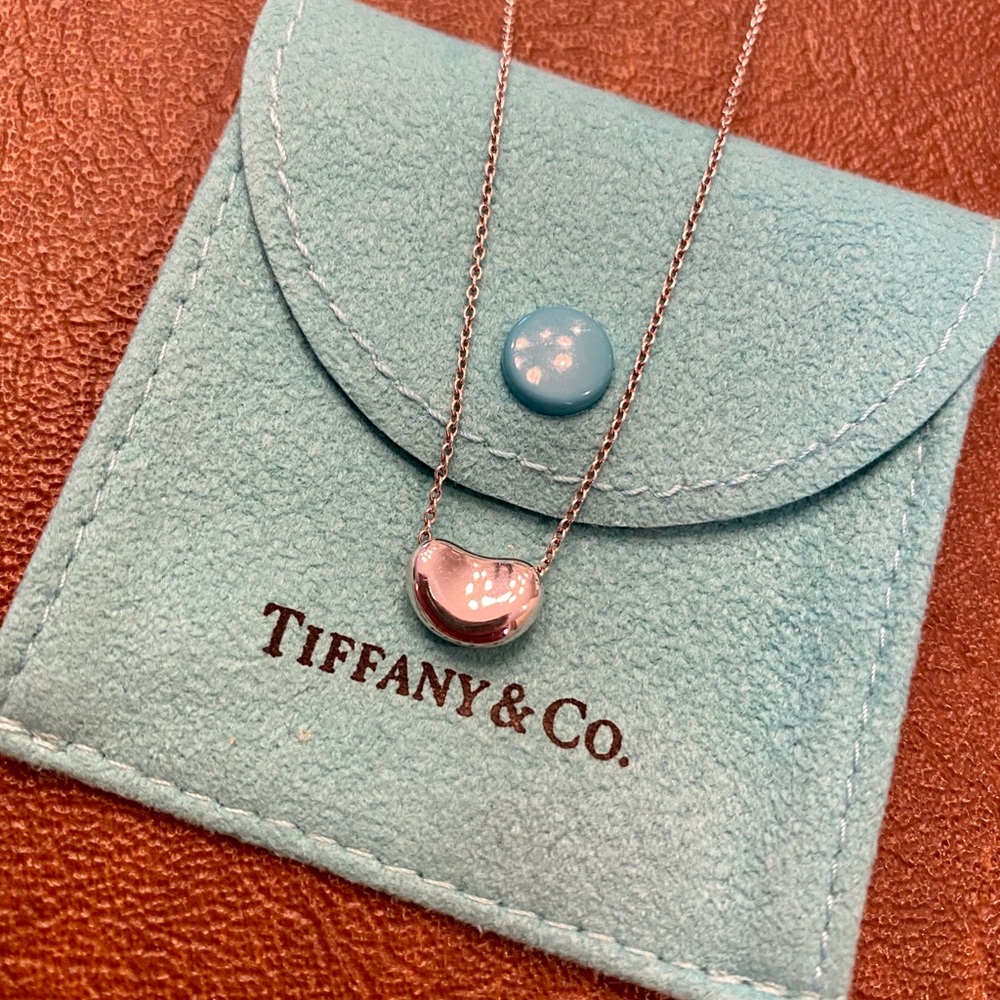 Tiffany & Co. Elsa Peretti Bean Pendant Necklace